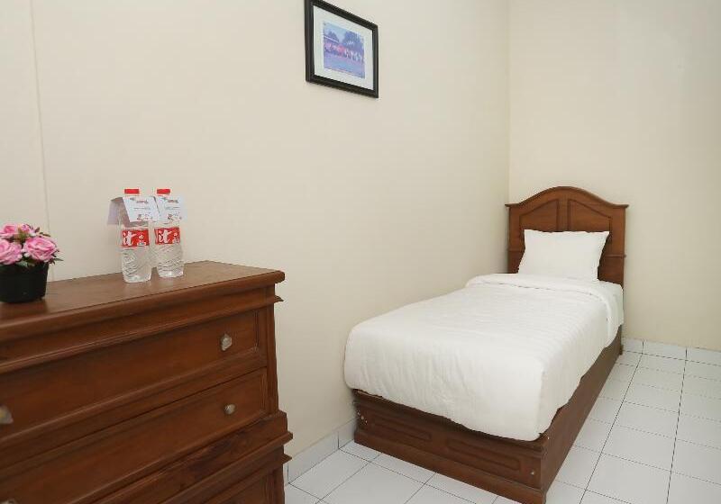 غرفة قياسية, Oyo 1959 Penginapan Kepurun Pawana Indonesia