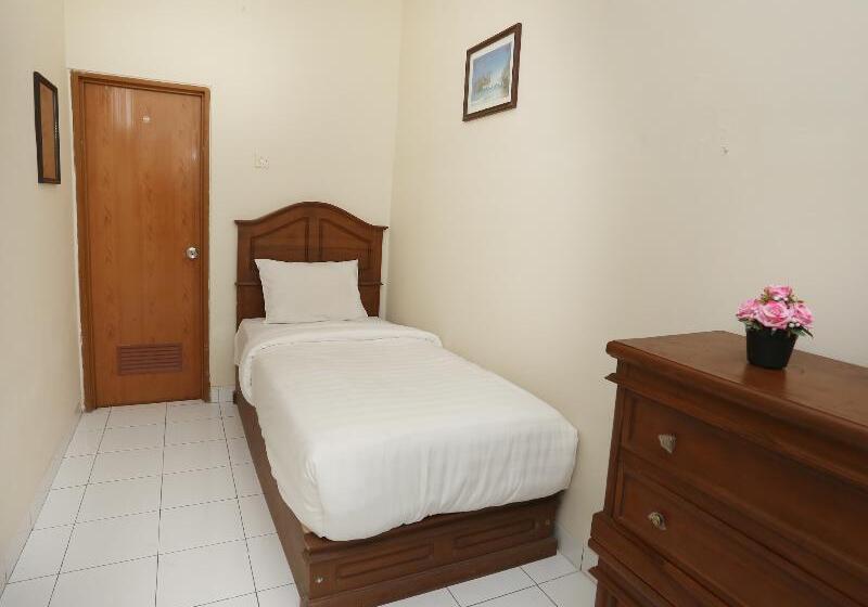 غرفة قياسية, Oyo 1959 Penginapan Kepurun Pawana Indonesia