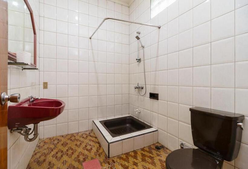 ジュニアスイート, Reddoorz Near Transmart Pangkal Pinang