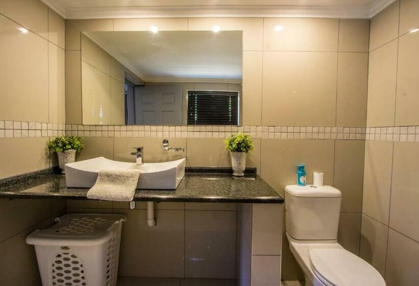 Номер Deluxe, New Bali Guesthouse
