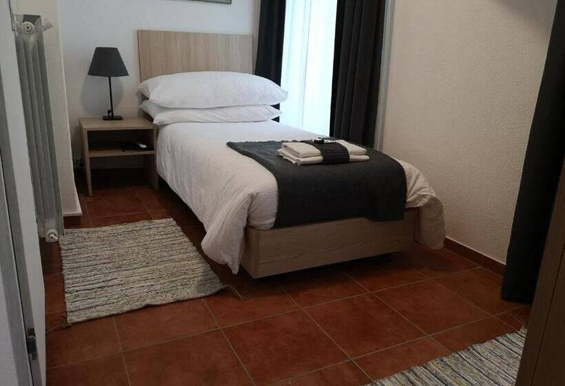 غرفة أساسية فردية, Elvezia Self Check In