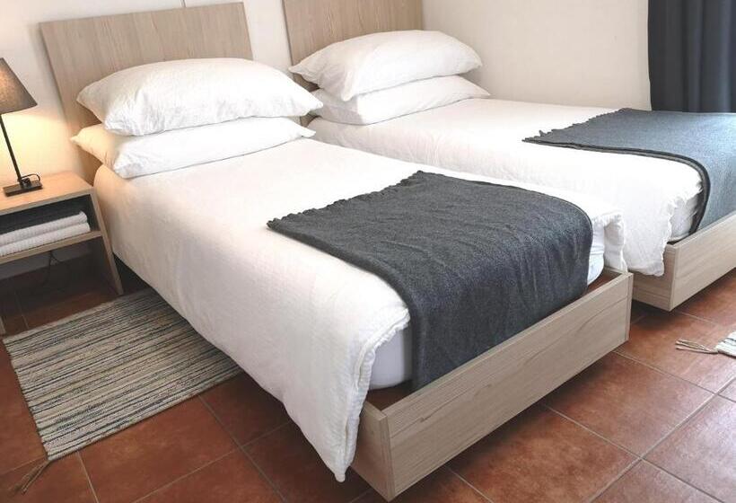 غرفة أساسية, Elvezia Self Check In