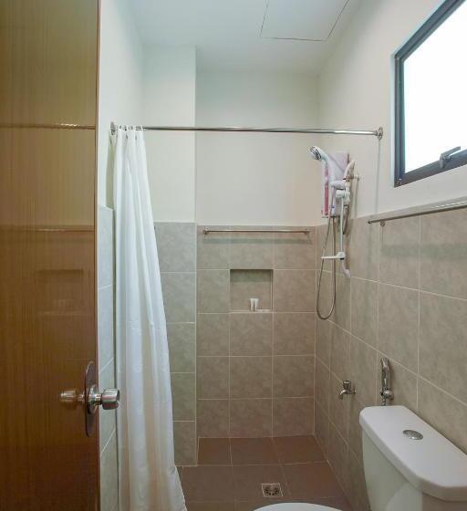 חדר דלוקס, Oyo 421 Deck 360 Dormitel