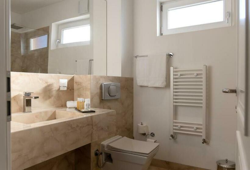 سوییت, Star Hill