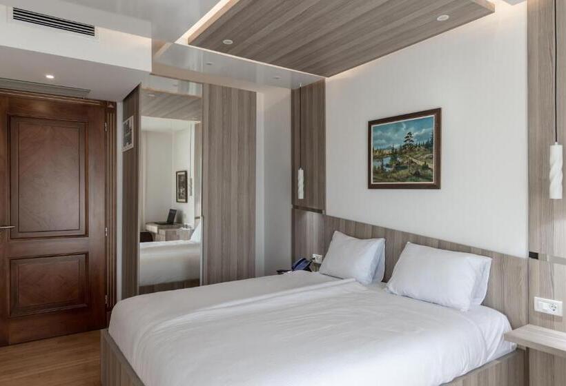 اتاق سوپریور, Star Hill