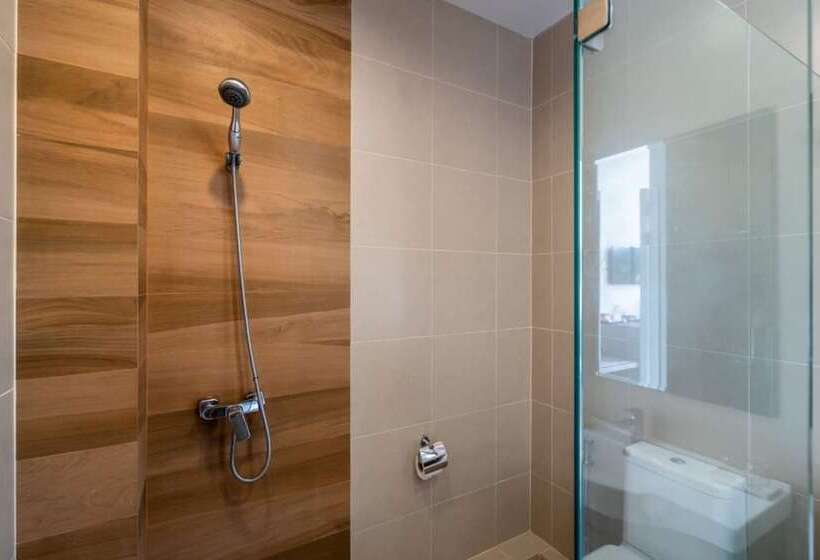 اتاق استاندارد, The Thames Pool Access Resort & Villa Sha Extra Plus