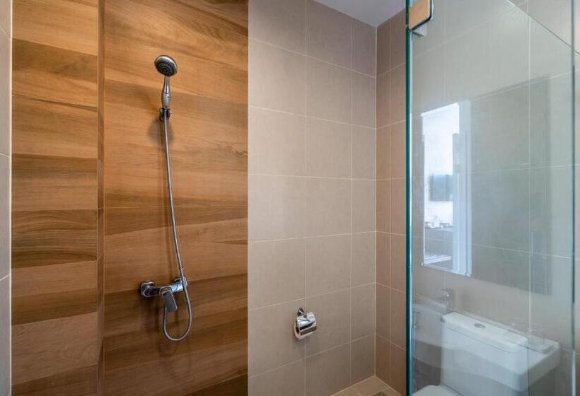 اتاق استاندارد, The Thames Pool Access Resort & Villa Sha Extra Plus