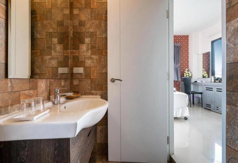 Habitació Estàndard amb Terrassa, The Thames Pool Access Resort & Villa   Sha Extra Plus