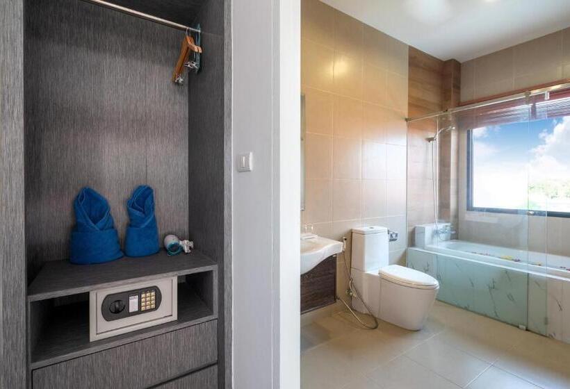 اتاق لوکس با چشمانداز استخر, The Thames Pool Access Resort & Villa Sha Extra Plus