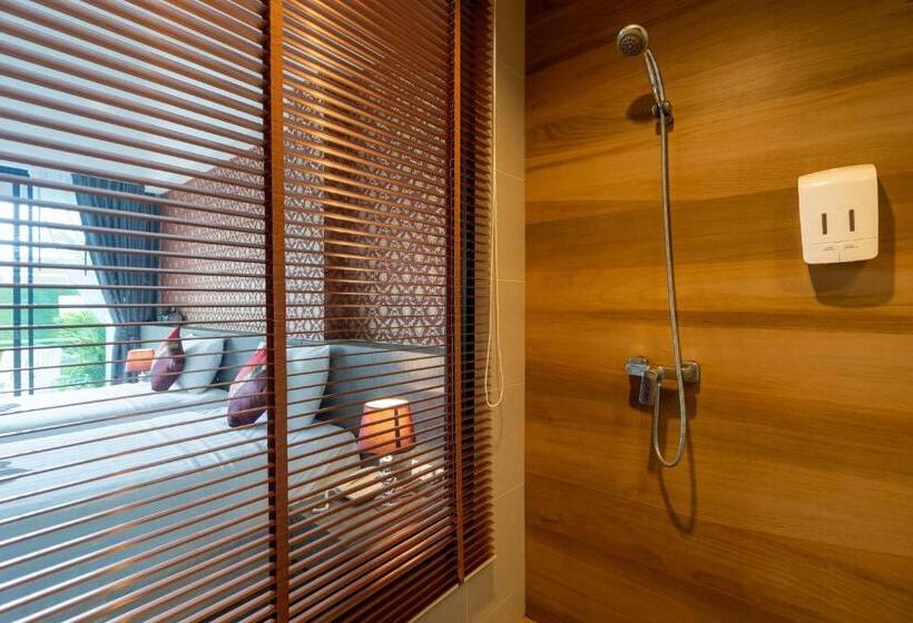 اتاق لوکس, The Thames Pool Access Resort & Villa Sha Extra Plus