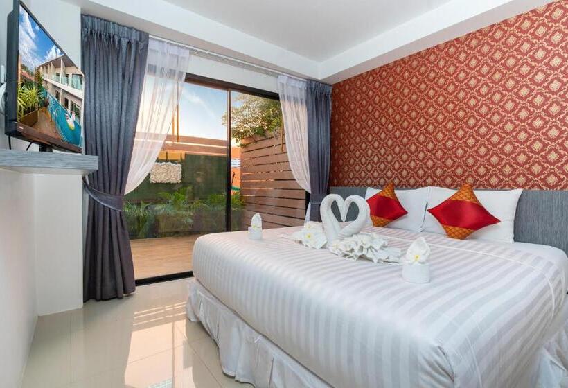 اتاق استاندارد چهارنفره با بالکن, The Thames Pool Access Resort & Villa Sha Extra Plus