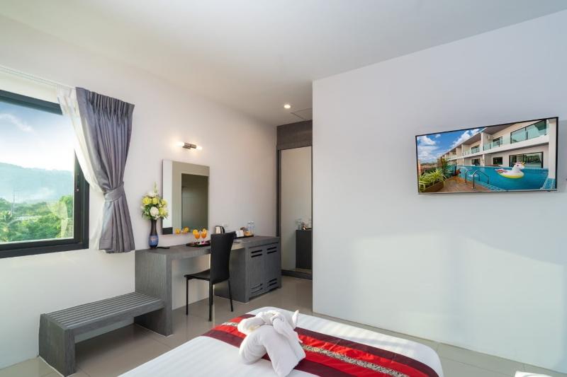 اتاق لوکس با چشمانداز استخر, The Thames Pool Access Resort & Villa Sha Extra Plus