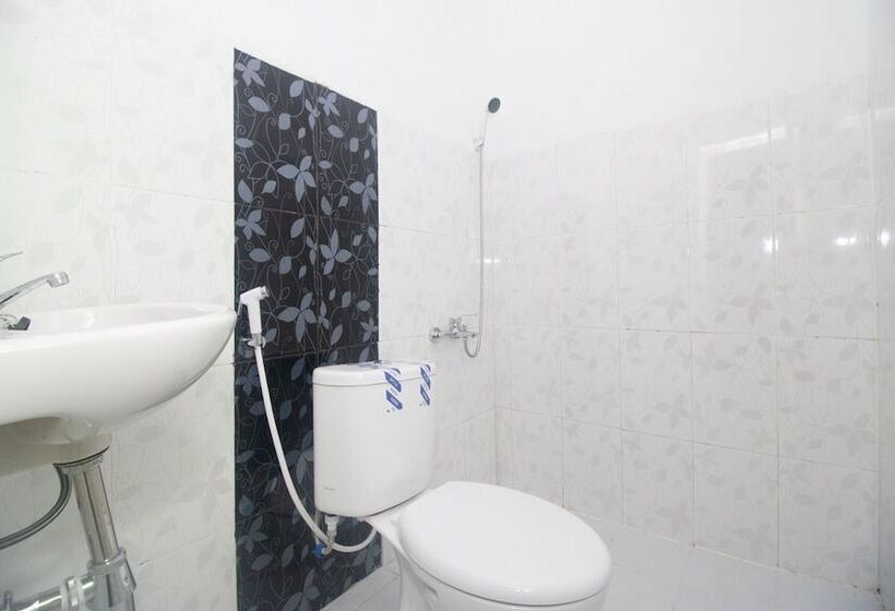 标准间, Reddoorz Syariah Near Universitas 17 Agustus Banyuwangi