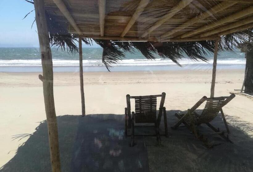 سوئیت با تخت بزرگ, Los Vientos De Vichayito