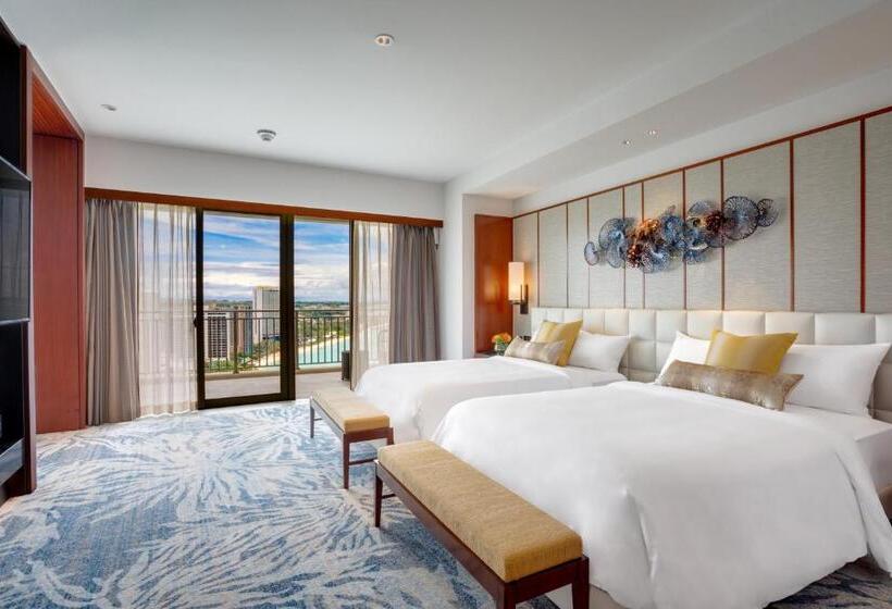 Люкс Клуб, The Tsubaki Tower