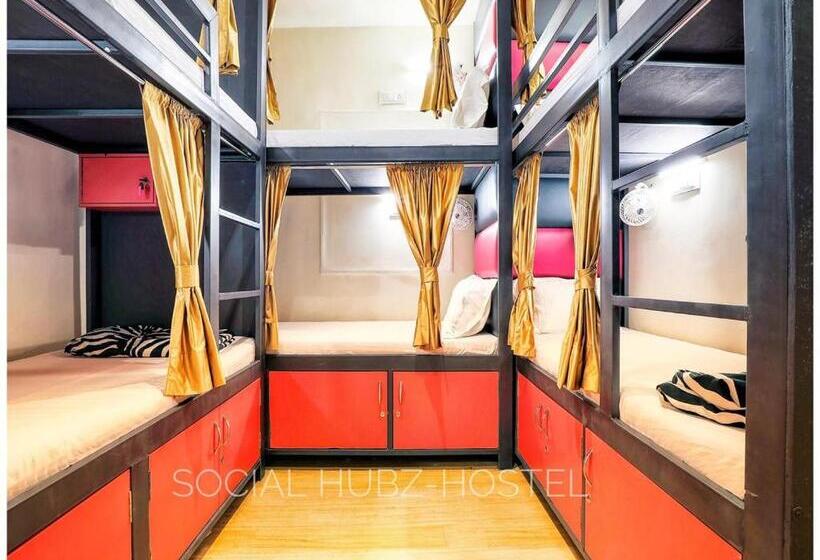 共用房间的床, Social Hubz Hostel