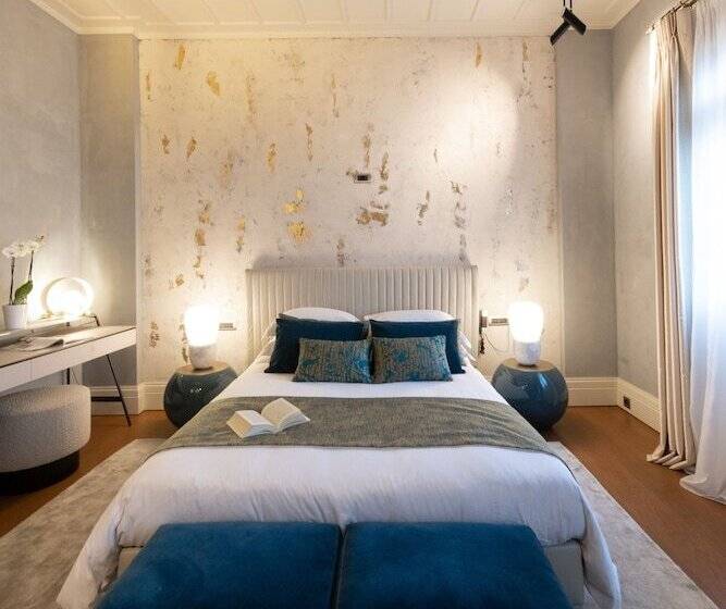 سوییت جونیور لوکس, Castellano Hotel & Suites