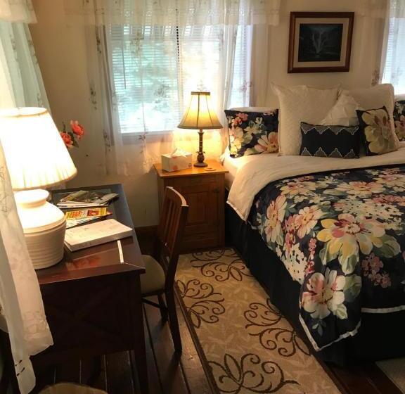 キングサイズベッドのスタンダードルーム, Hale Maluhia Country Inn