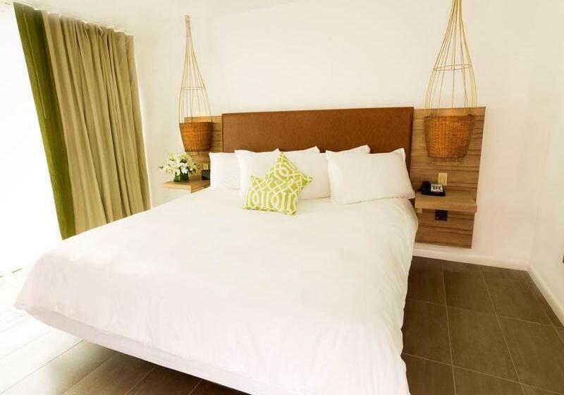 غرفة قياسية سرير كينج, Amara Cay Resort