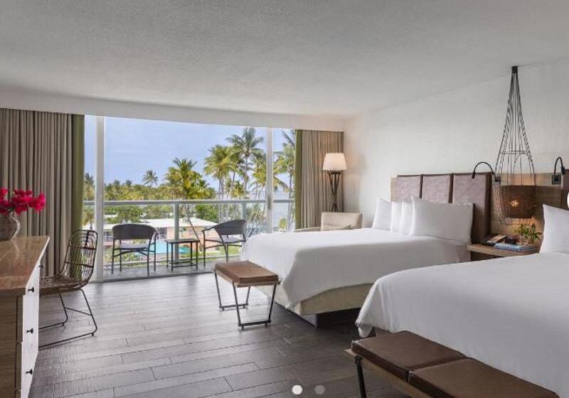 غرفة قياسية ذات إطلالة, Amara Cay Resort