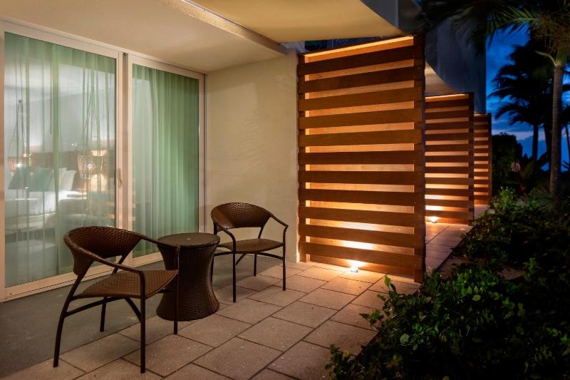 غرفة قياسية ذات إطلالة, Amara Cay Resort