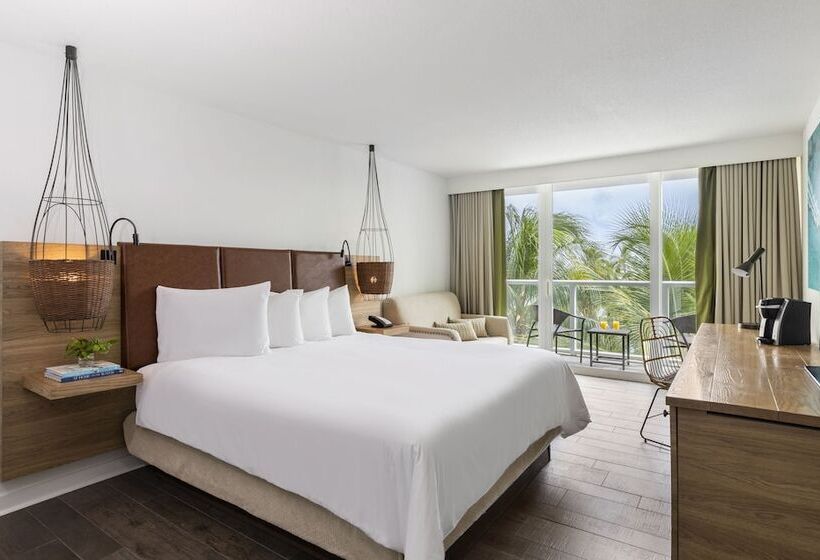 غرفة قياسية سرير كينج, Amara Cay Resort