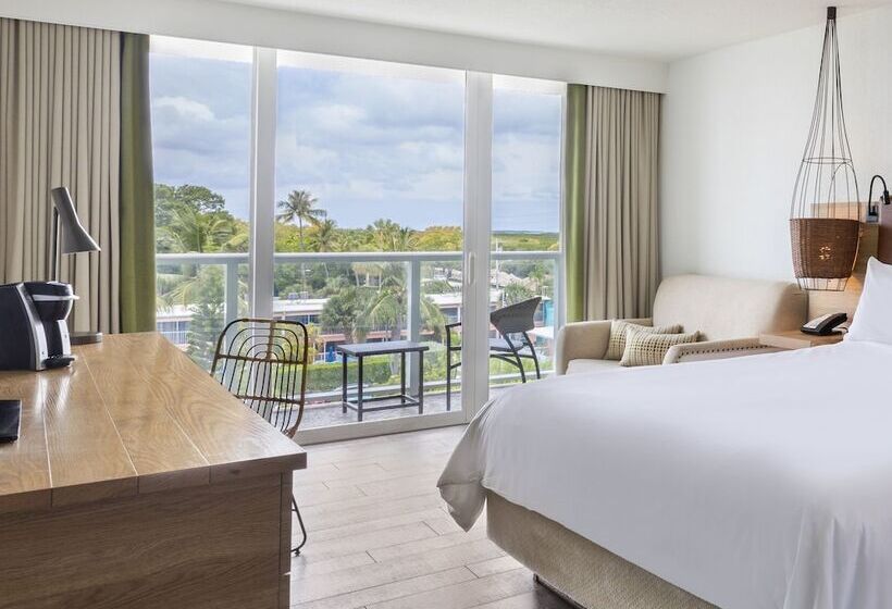 غرفة قياسية سرير كينج, Amara Cay Resort