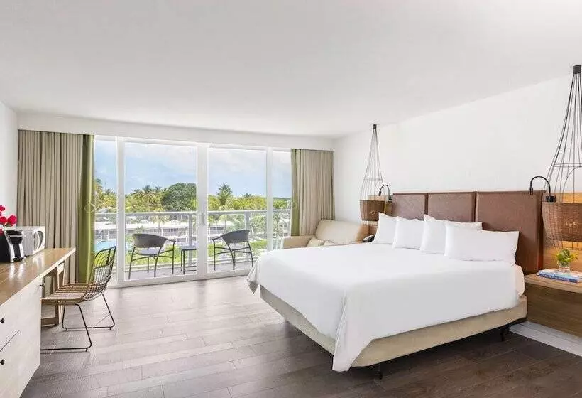 身障者適用キングサイズベッドルーム, Amara Cay Resort