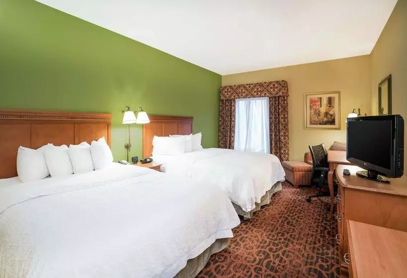 ２ダブルベッドのスタンダードルーム, Hampton Inn Bardstown