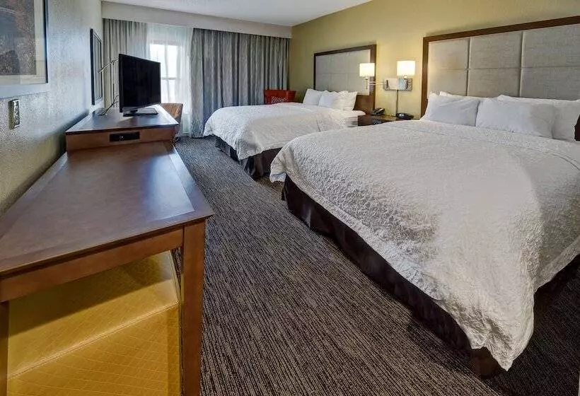 ２ダブルベッドのスタンダードルーム, Hampton Inn By Hilton Concord/kannapolis