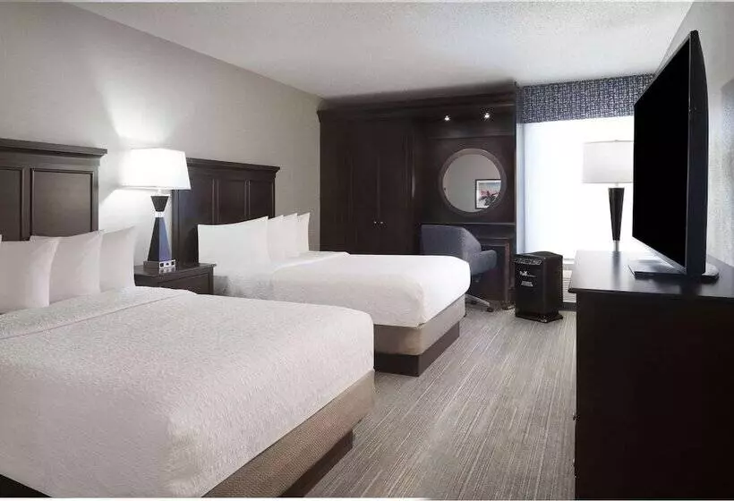 ２ダブルベッドのスタンダードルーム, Hampton Inn Evansville