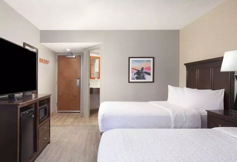 ２ダブルベッドのスタンダードルーム, Hampton Inn Evansville