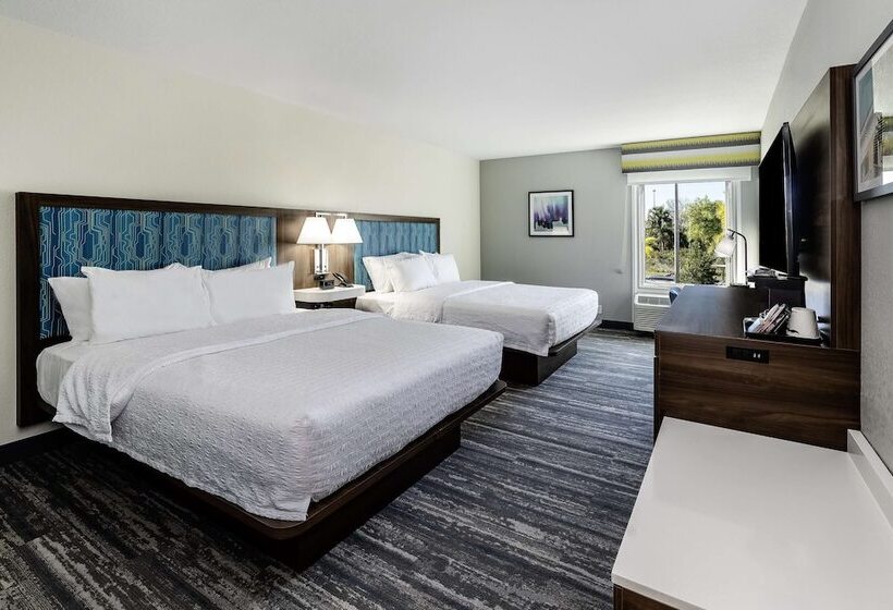 غرفه قياسيه سريرين مزدوجين, Hampton Inn Port Charlotte