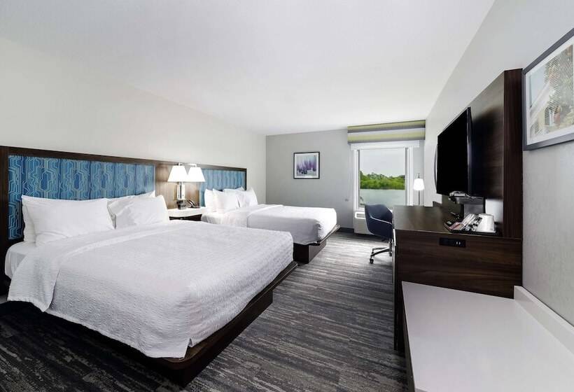 غرفه قياسيه سريرين مزدوجين, Hampton Inn Port Charlotte