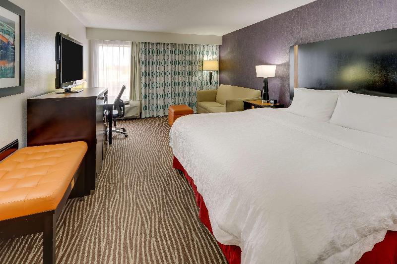 스탠다드 스튜디오 킹침대, Hampton Inn Springfield