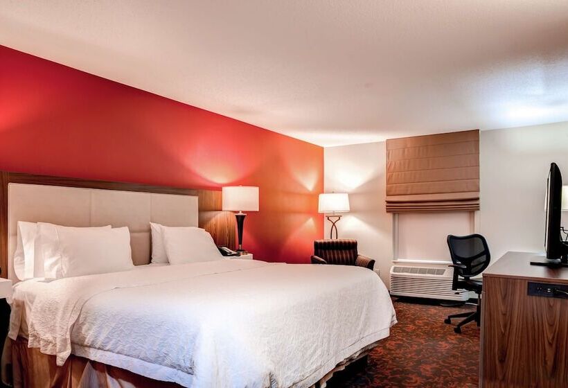 Номер Стандарт Адаптированный для Инвалидов, Hampton Inn St Joseph