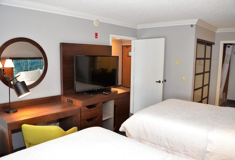 Люкс, Hampton Inn & Suites Chicago/hoffman Estates