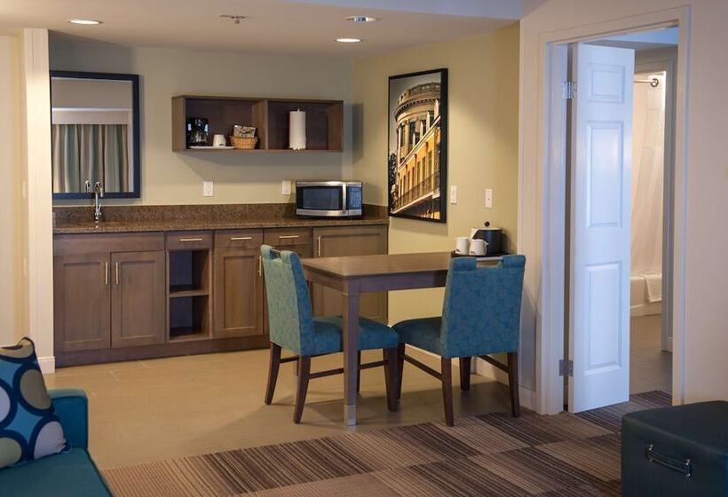 Люкс, Hampton Inn & Suites New Orleans Elmwood/clearview Pkway, La