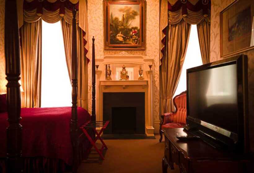 Номер Стандарт 2 Двуспальные Кровати, The Guest House Historic Mansion