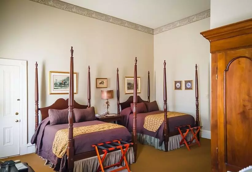 ２ダブルベッドのスタンダードルーム, The Guest House Historic Mansion