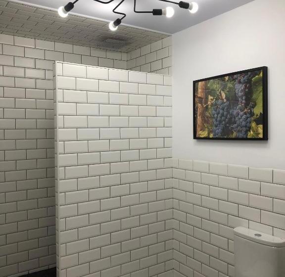 스탠다드 발코니 스튜디오, Cal Campana