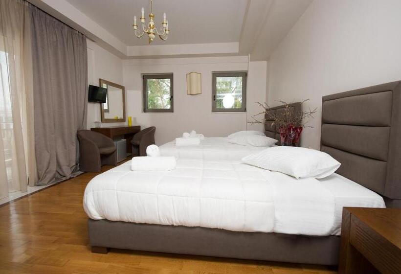 חדר קומפורט לשלושה, Corali Resort