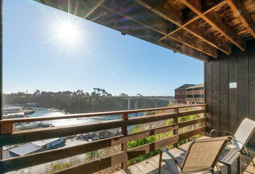 إستوديو قياسى ذو إطلالة, Harbor Lite Lodge