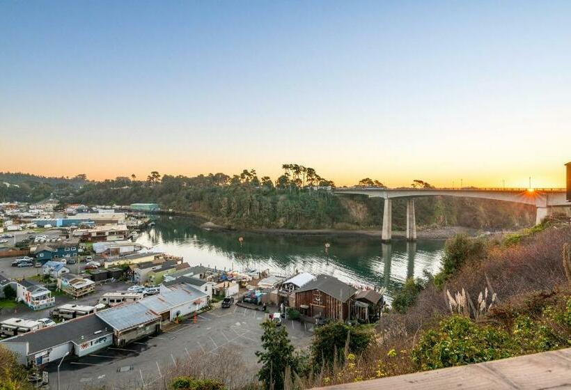 إستوديو قياسى ذو إطلالة, Harbor Lite Lodge