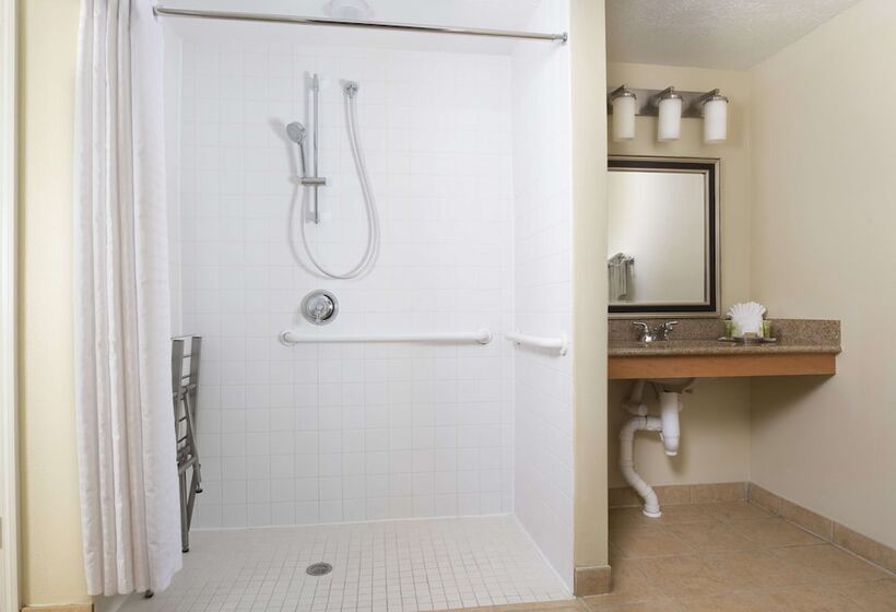 Люкс Адаптированный для Инвалидов, Hilton Grand Vacations Club Seaworld® Orlando