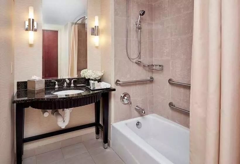 Standard-huone, Hilton Minneapolis