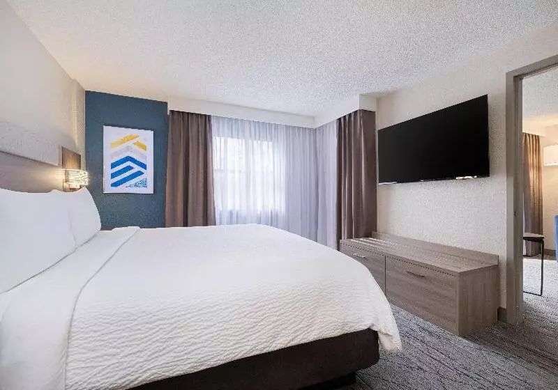 キングサイズベッドのスイートルーム, Holiday Inn Express Hotel & Suites Ft. Lauderdale Plantation, An Ihg