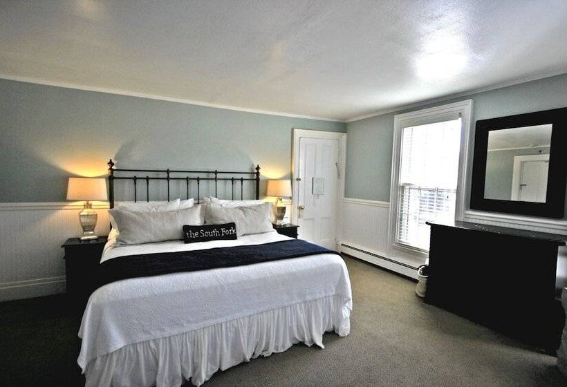 غرفة قياسية سرير كينج, The Hedges Inn