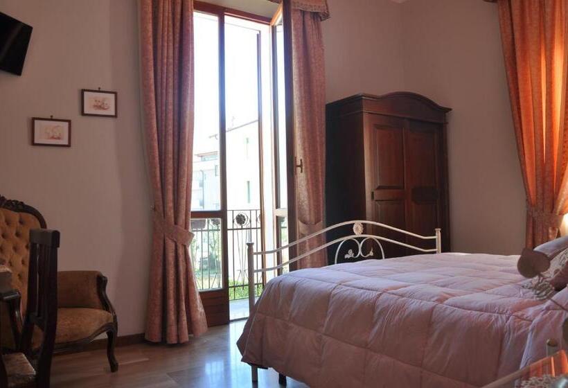 اتاق استاندارد با بالکن, Villa Del Poeta