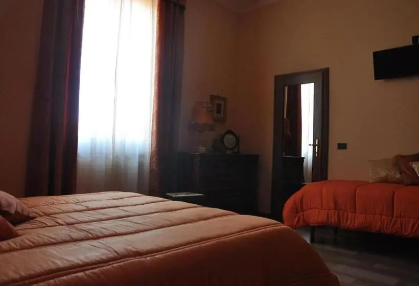 スーペリアトリプルルーム, Villa Del Poeta